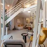 Studi Patrizi Dreaming Luxury Duplex アパート ローマ